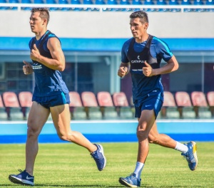 Diego Churín (i) y Marcos Cáceres (d) en el entrenamiento de ayer en la Olla. (Foto Prensa Cerro). 